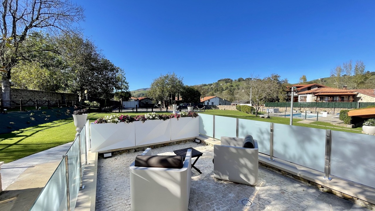 Photo of Others in Llerana