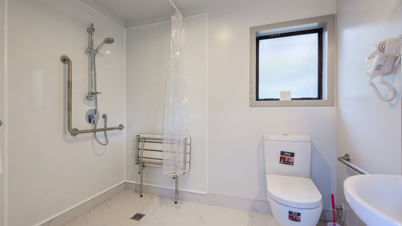 Photo of Bathroom in Greenlane - Ellerslie