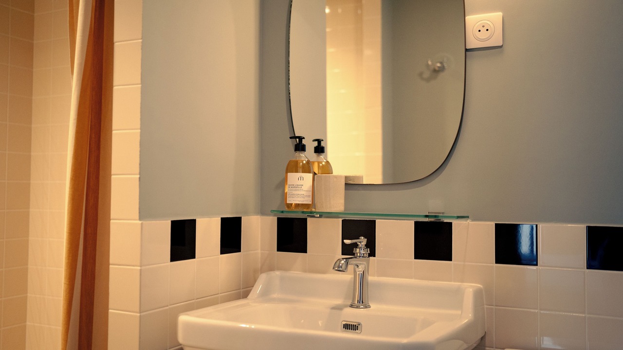 Photo of Bathroom in Batignolles