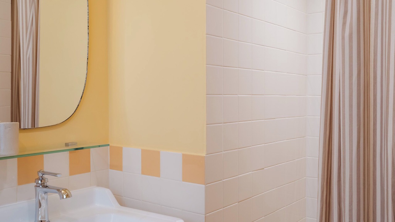 Photo of Bathroom in Batignolles