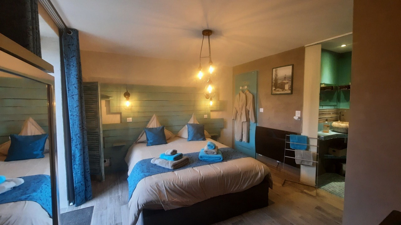 Photo of Bedroom in Saint-Barthelemy-de-Vals