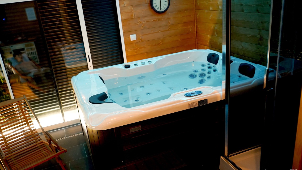 Photo of Others in Le Menil