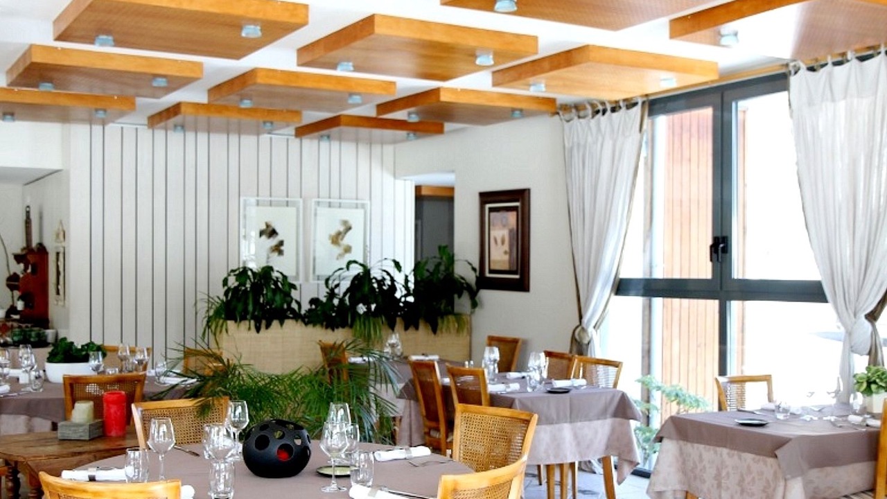 Photo of Others in Le Menil