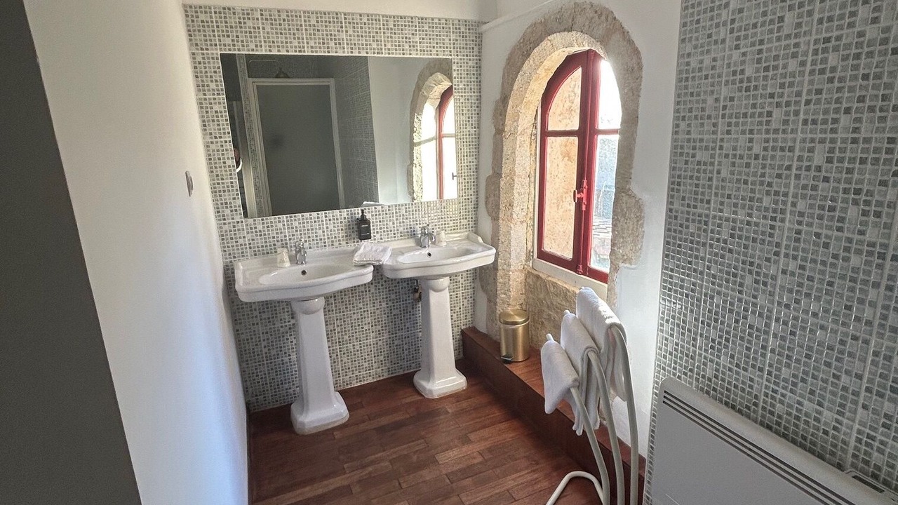 Photo of Bathroom in Airvault