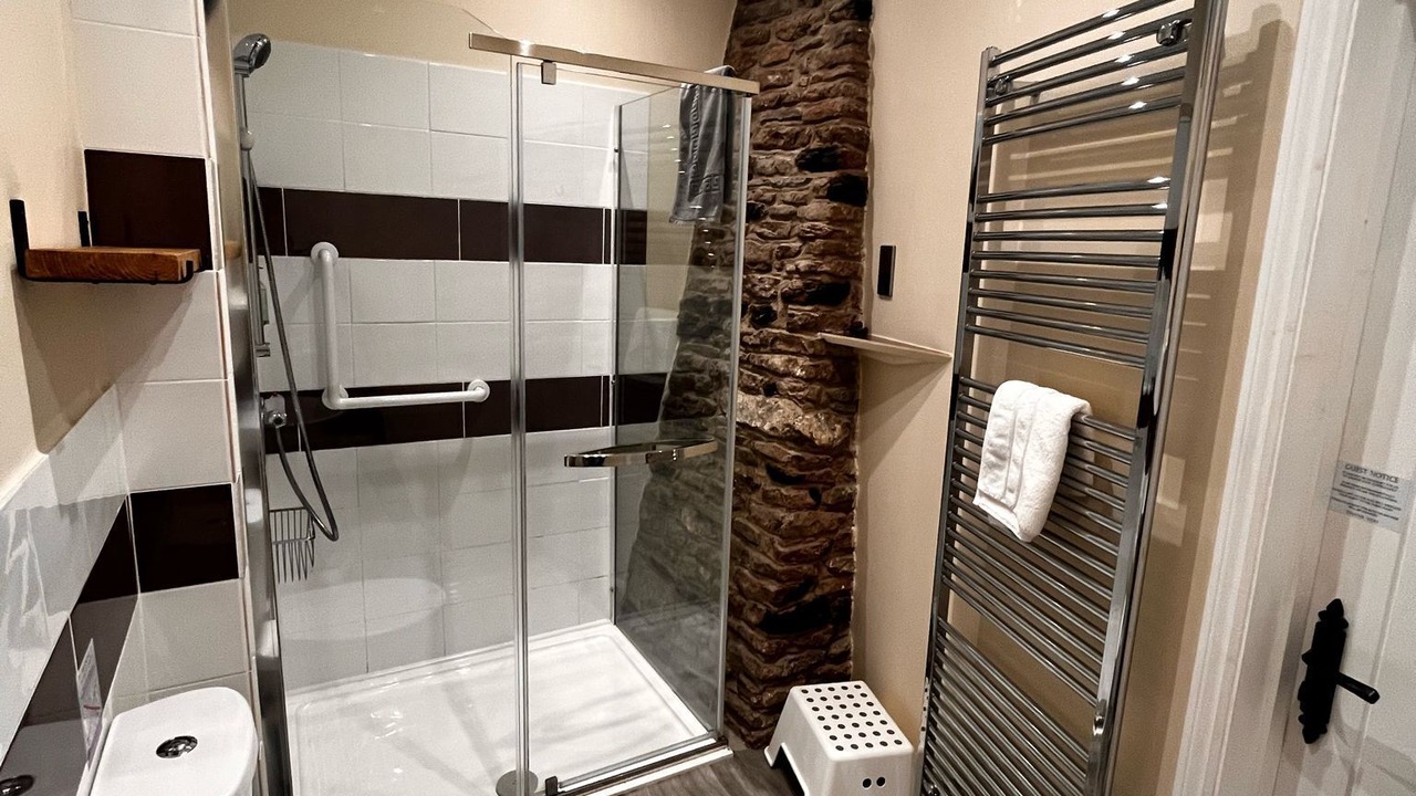 Photo of Bathroom in Cross