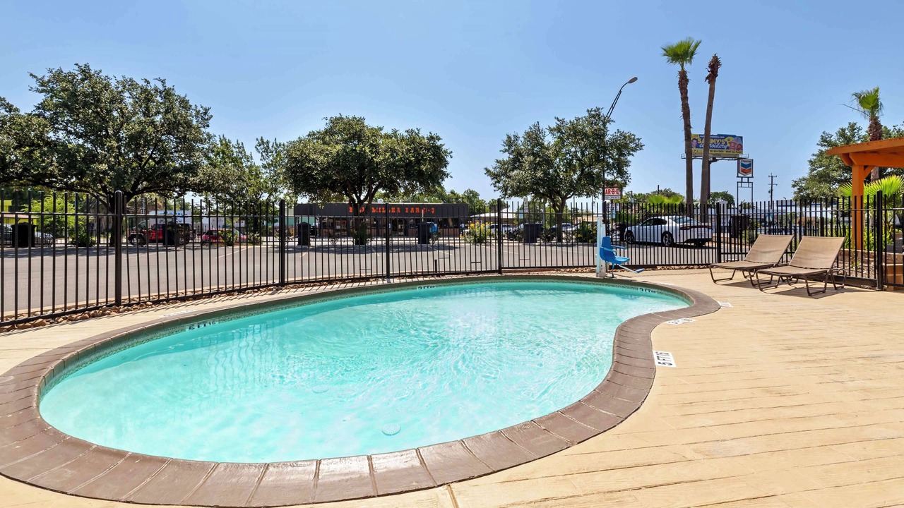 Photo of Outdoor in Government Hill