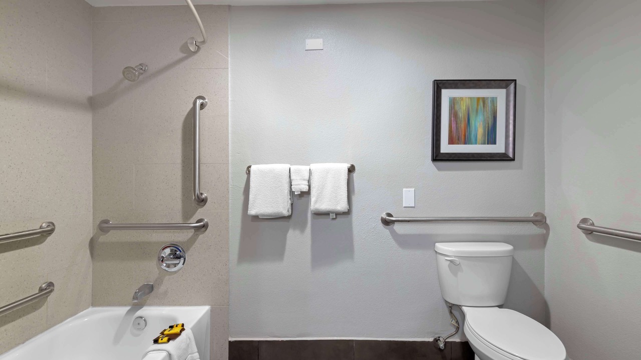 Photo of Bathroom in Government Hill