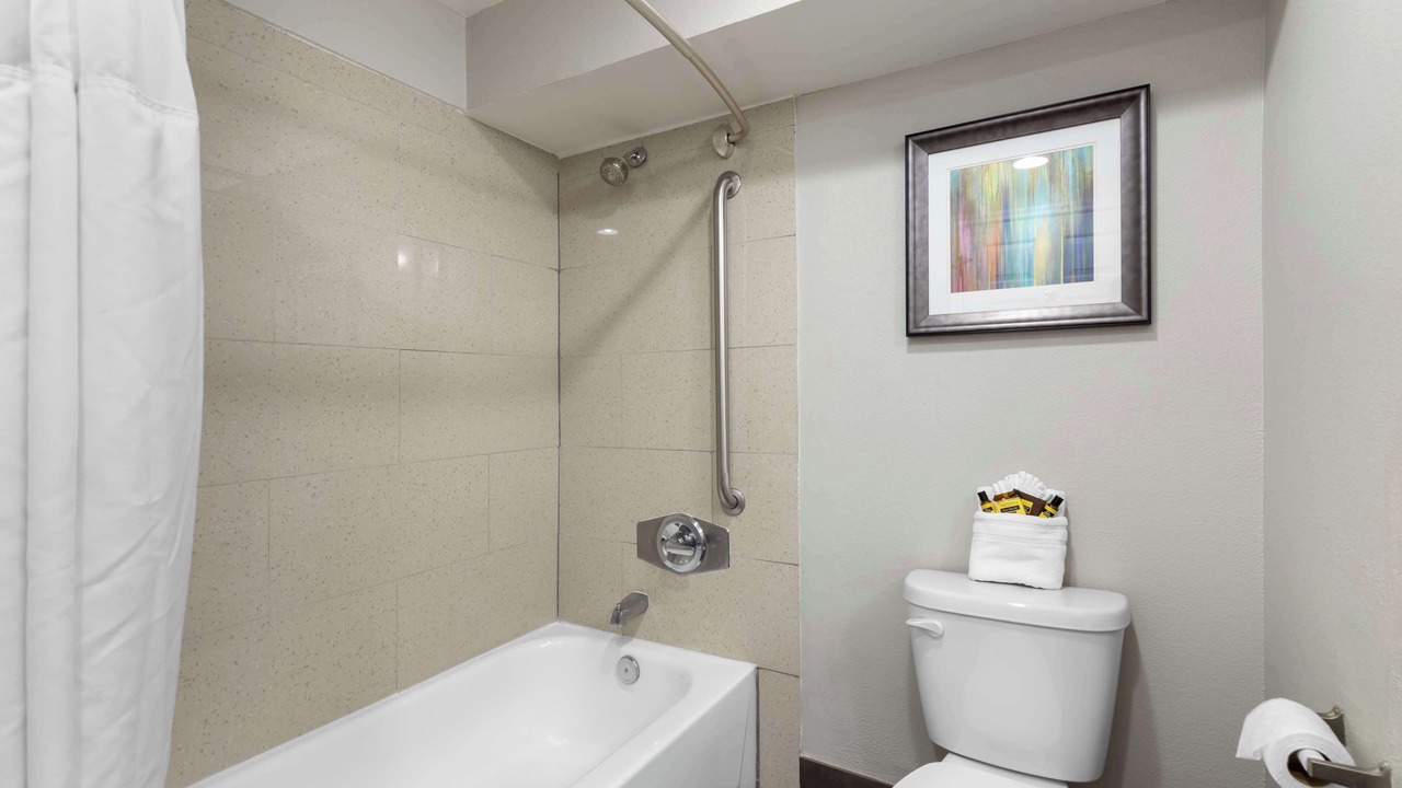 Photo of Bathroom in Government Hill
