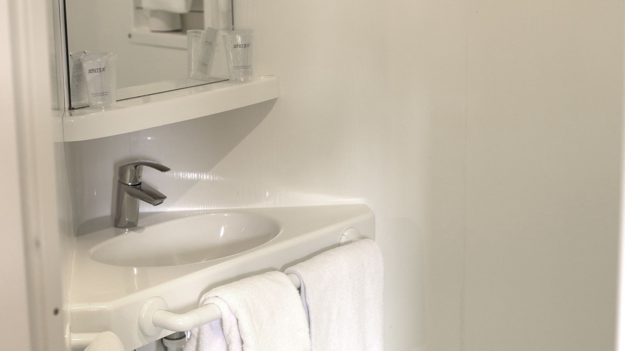 Photo of Bathroom in Dampierre-en-Burly