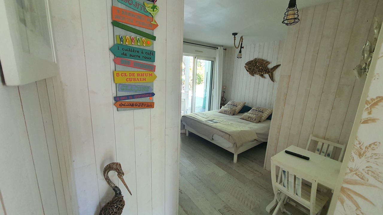 Photo of Bedroom in Gujan-Mestras