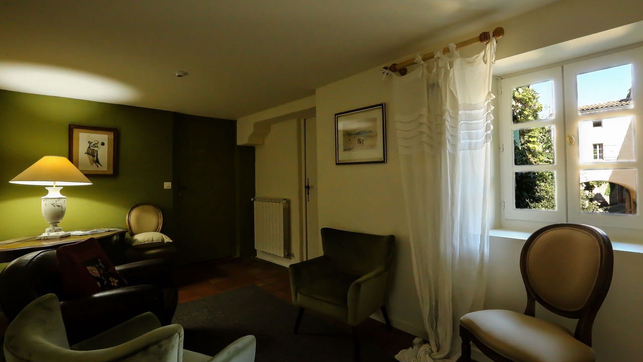 Photo of Others in Cliousclat