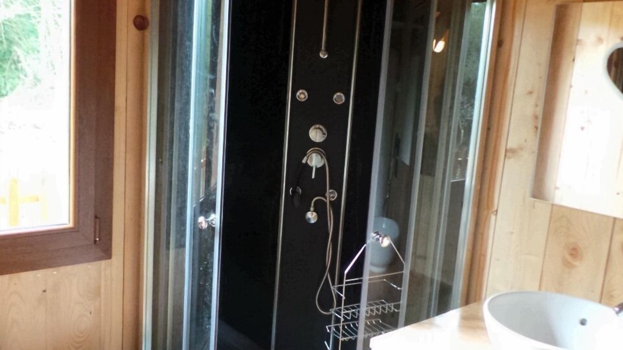 Photo of Bathroom in Colleville