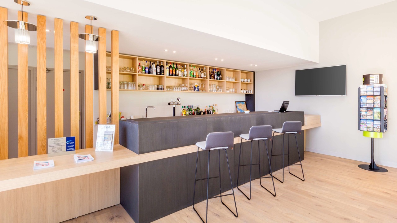 Photo of Others in Taden