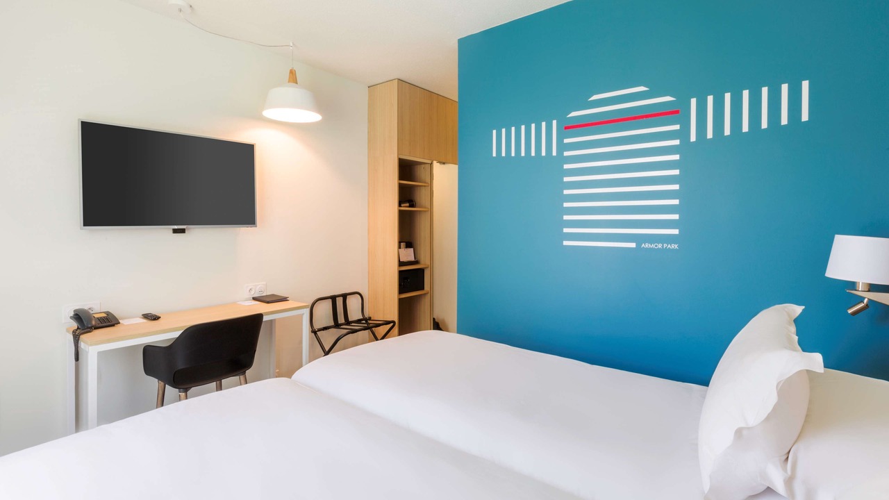 Photo of Others in Taden