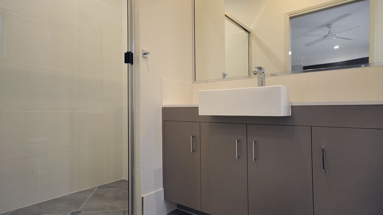 Photo of Bathroom in Harlaxton