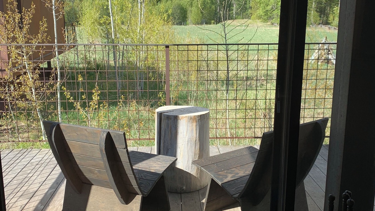 Photo of Patio Balcony in Winthrop