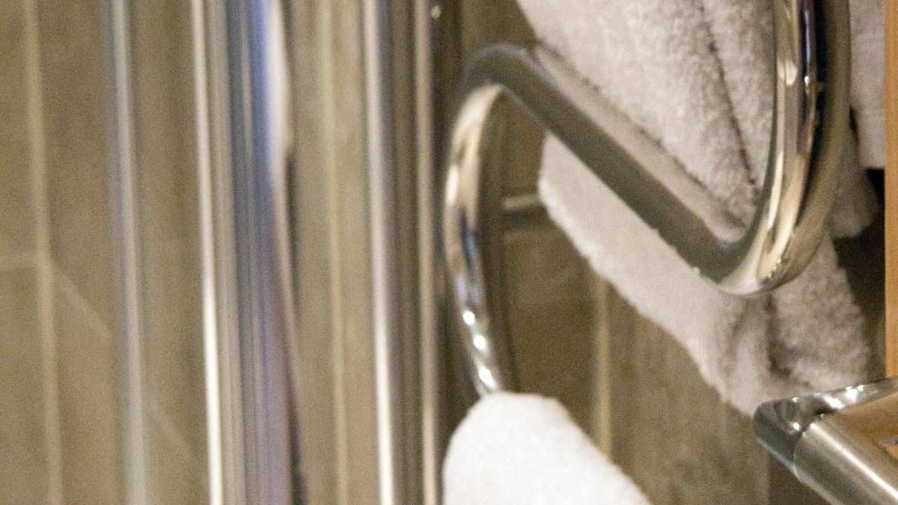 Photo of Bathroom in Mumbles