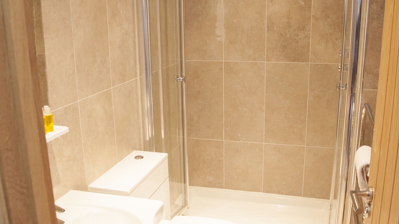 Photo of Bathroom in Mumbles