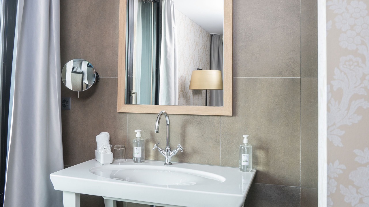 Photo of Bathroom in Islikon