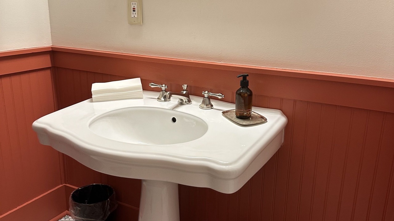 Photo of Others in Lyle