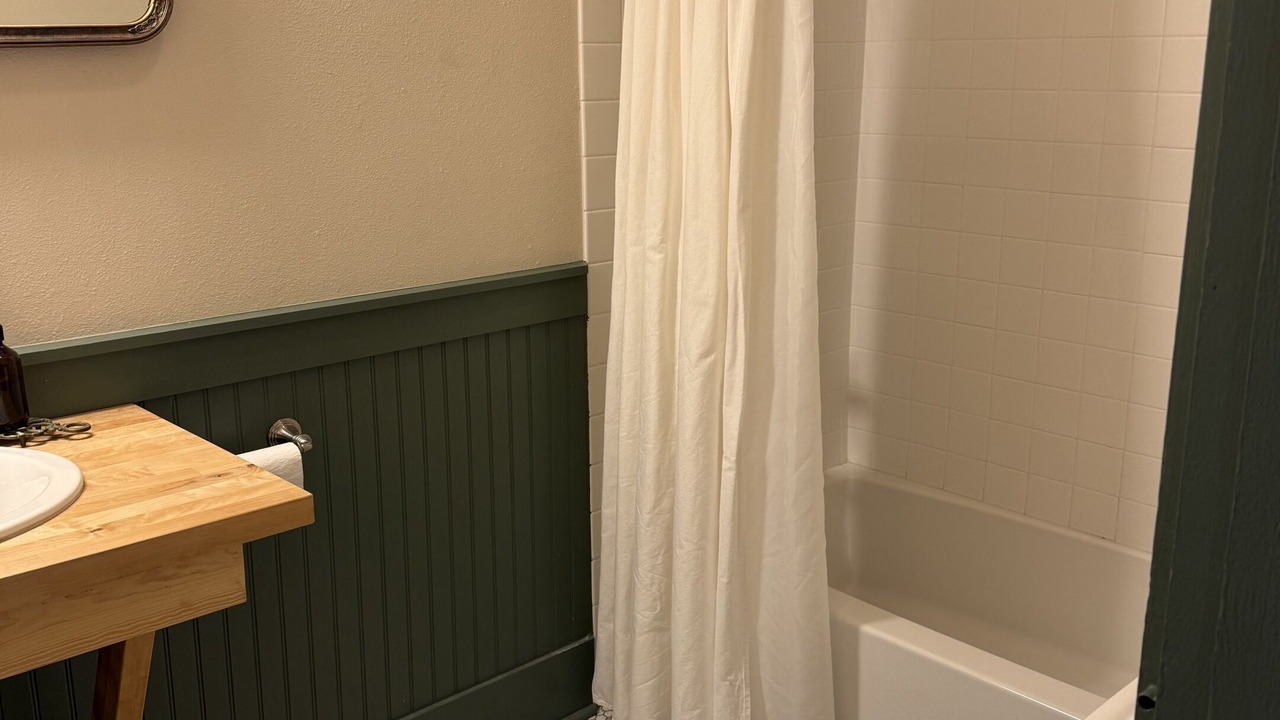 Photo of Bathroom in Lyle