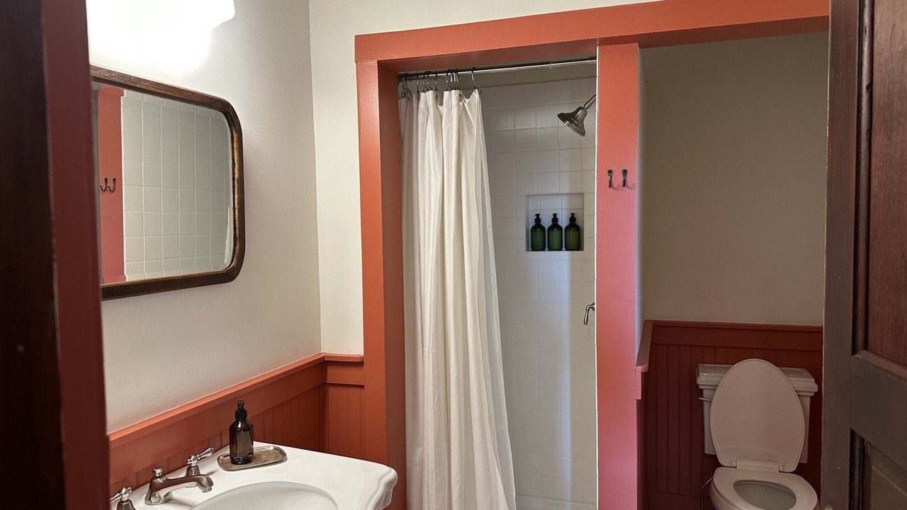 Photo of Bathroom in Lyle