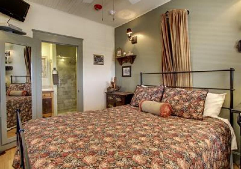 Photo of Bedroom in Jerome