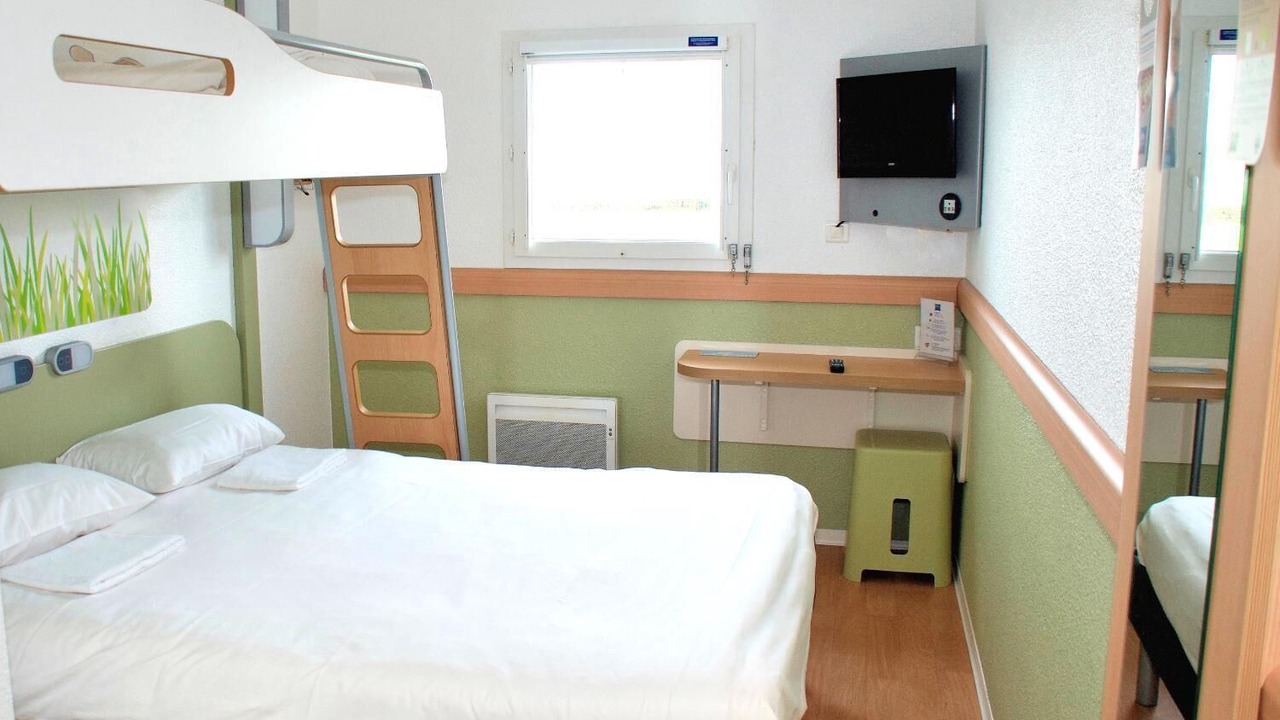 Photo of Bedroom in Flers