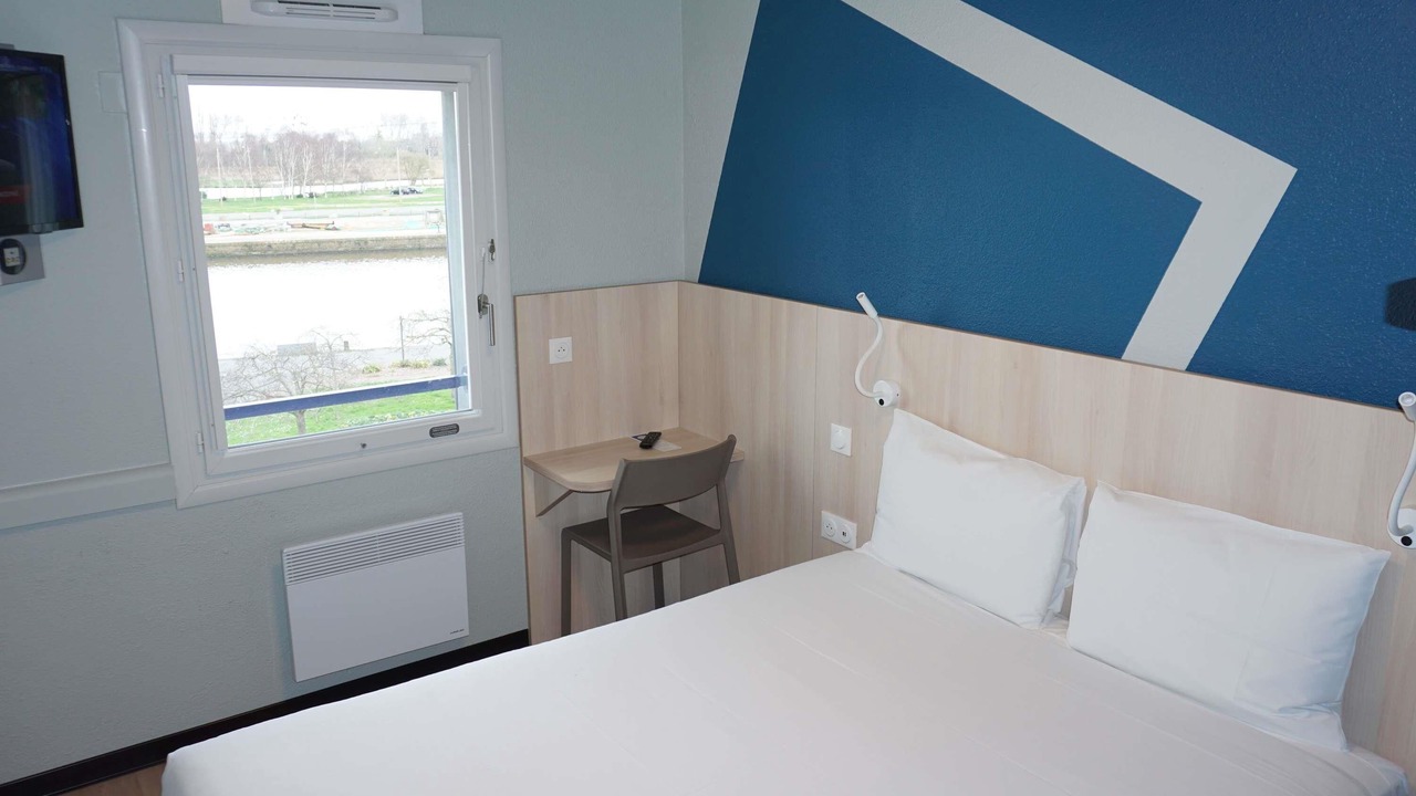 Photo of Bedroom in Honfleur