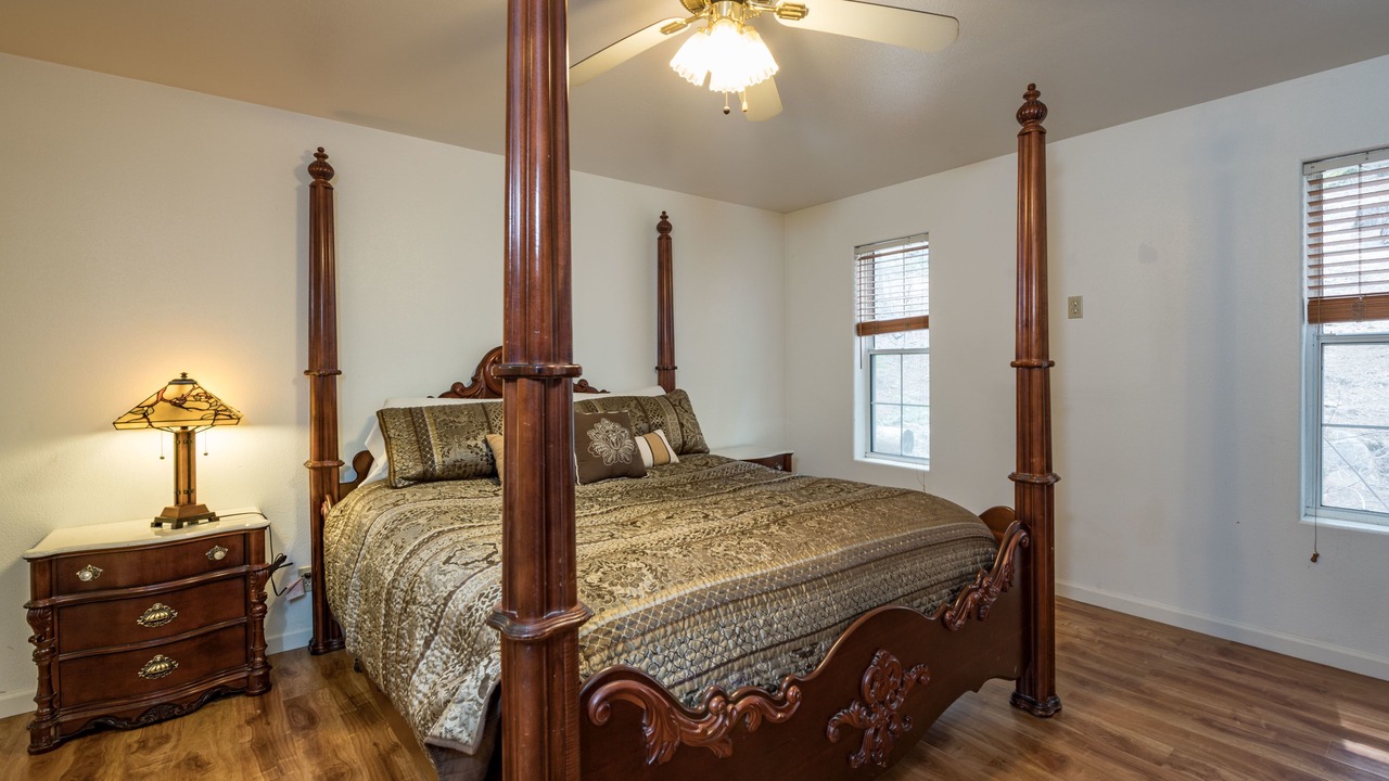 Photo of Bedroom in Yosemite West