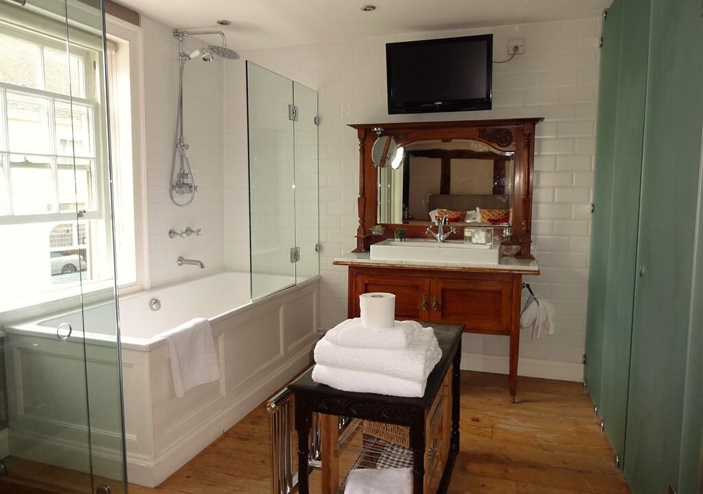 Photo of Bathroom in Welwyn