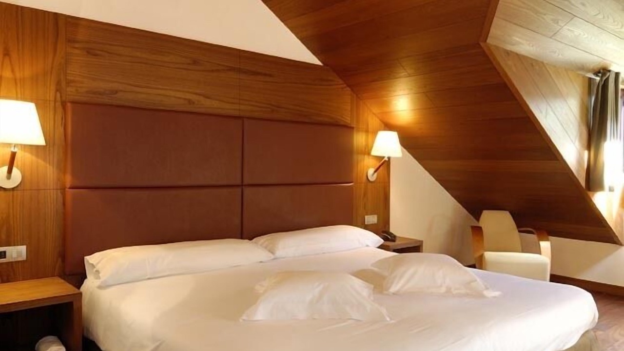Photo of Bedroom in Llavorsi