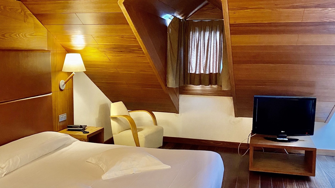 Photo of Bedroom in Llavorsi