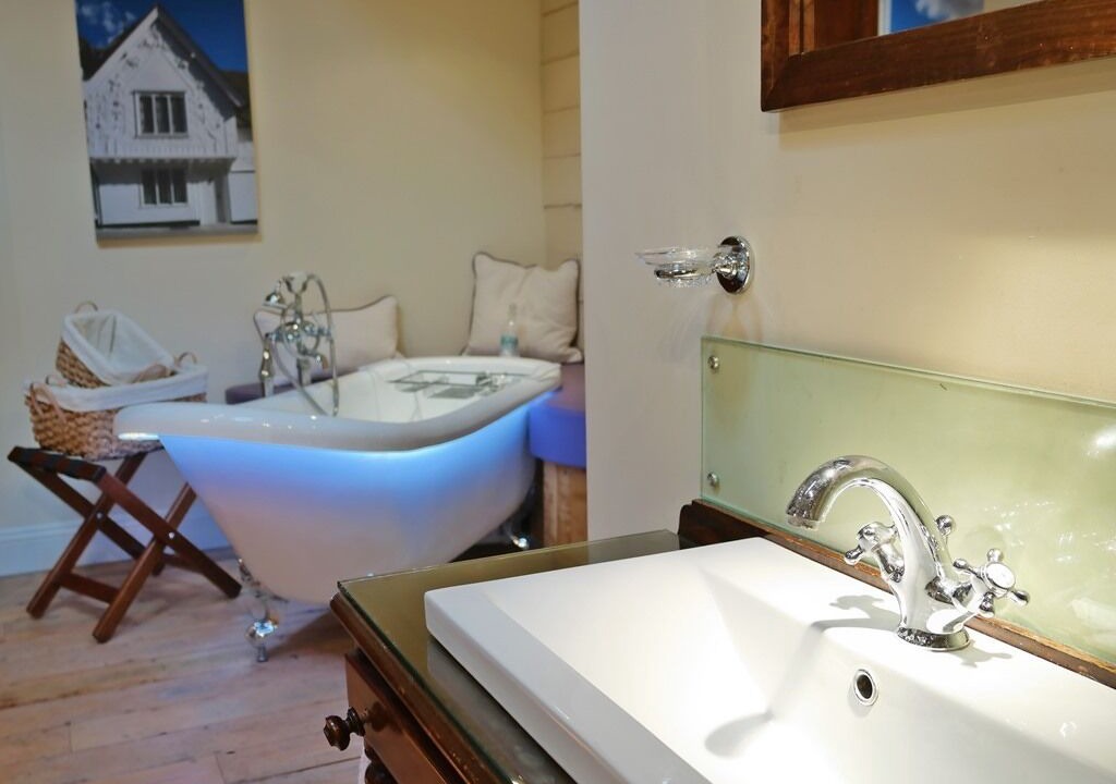 Photo of Bathroom in Saffron Walden