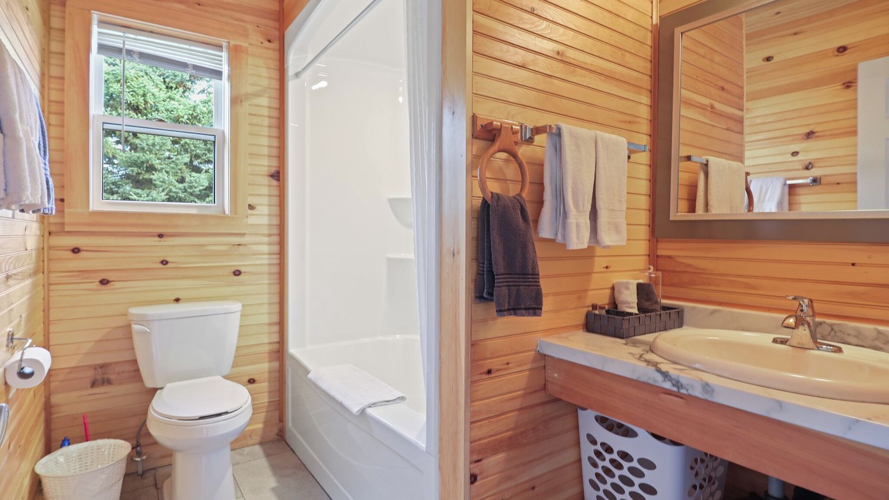 Photo of Bathroom in Cavendish