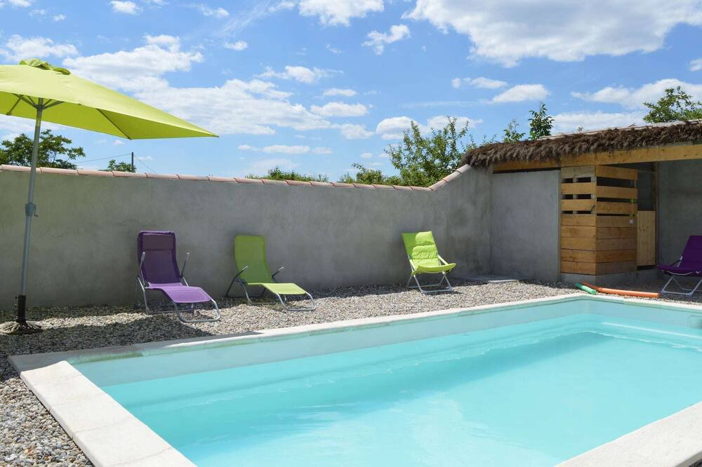 Photo of Outdoor in Pradons