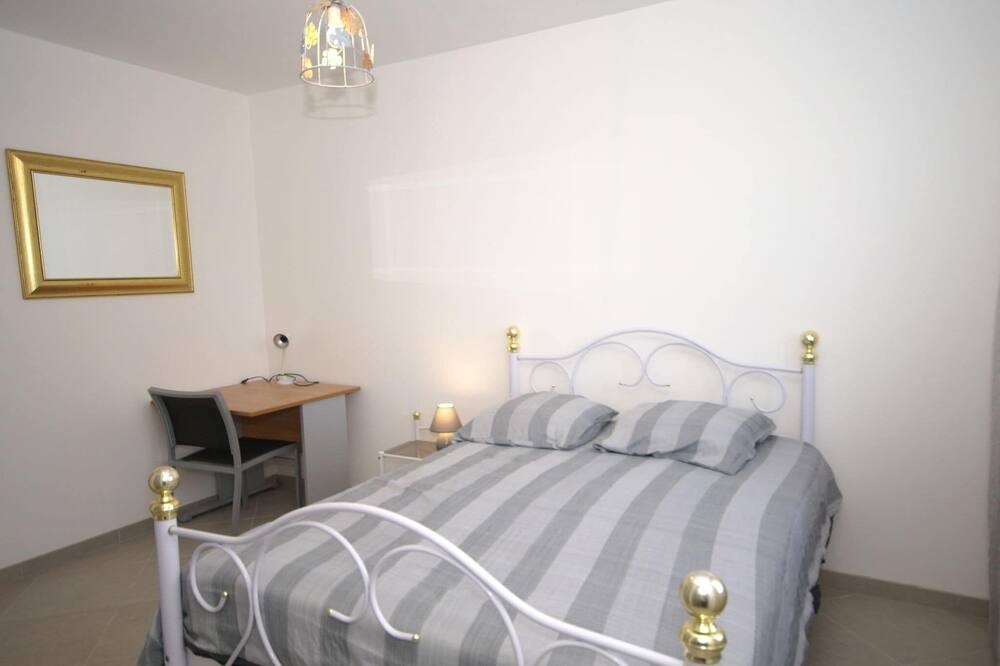 Photo of Bedroom in Pradons