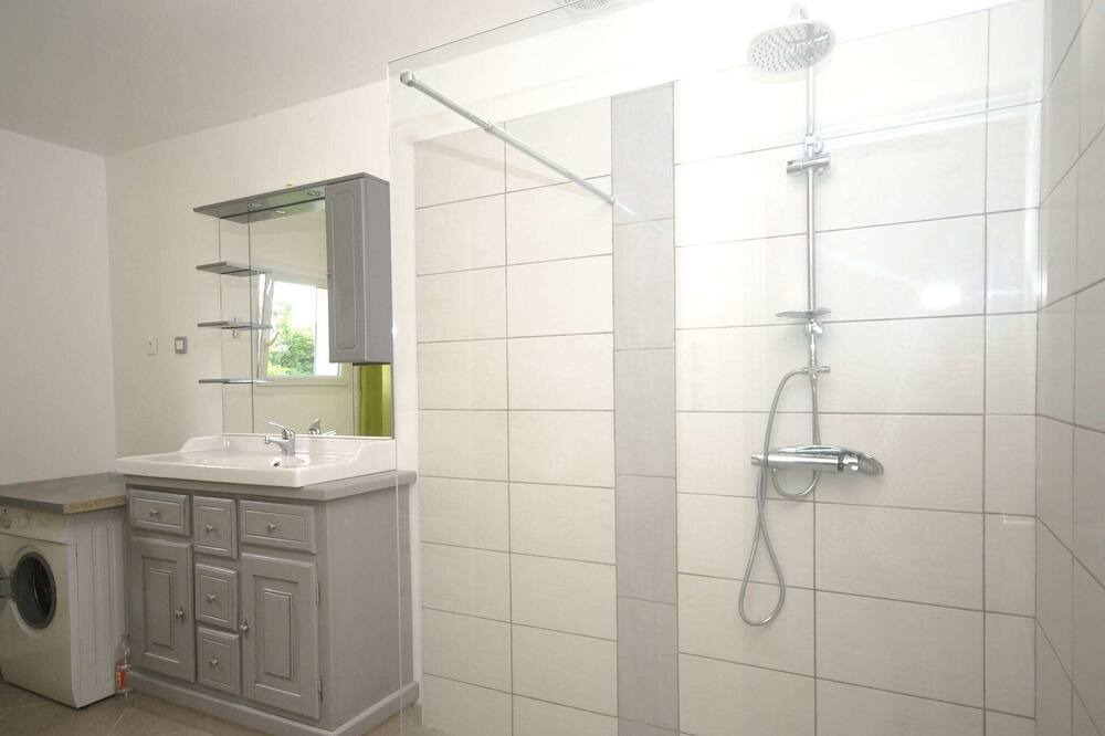 Photo of Bathroom in Pradons