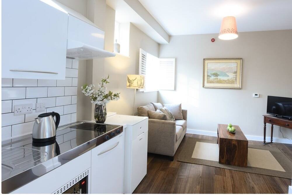 Photo of Others in Charlton