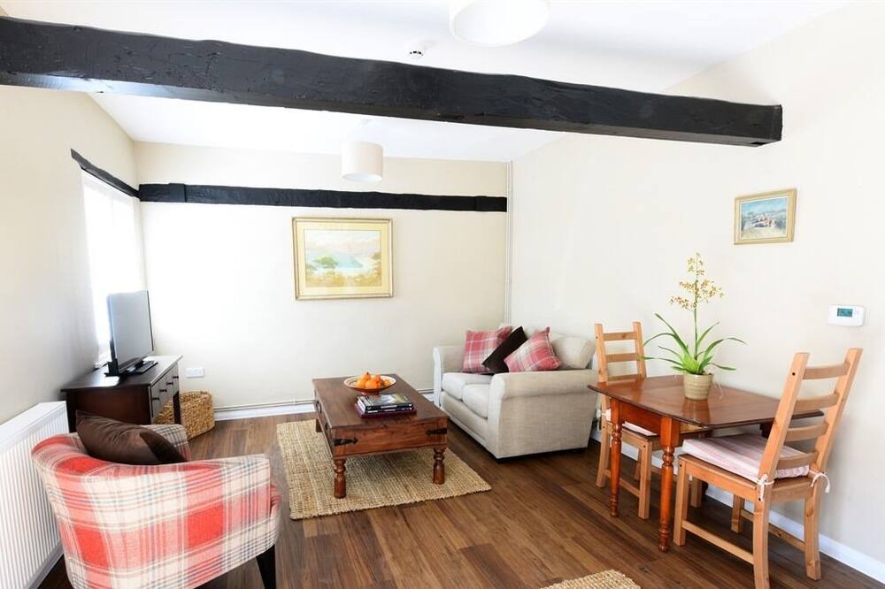 Photo of Others in Charlton