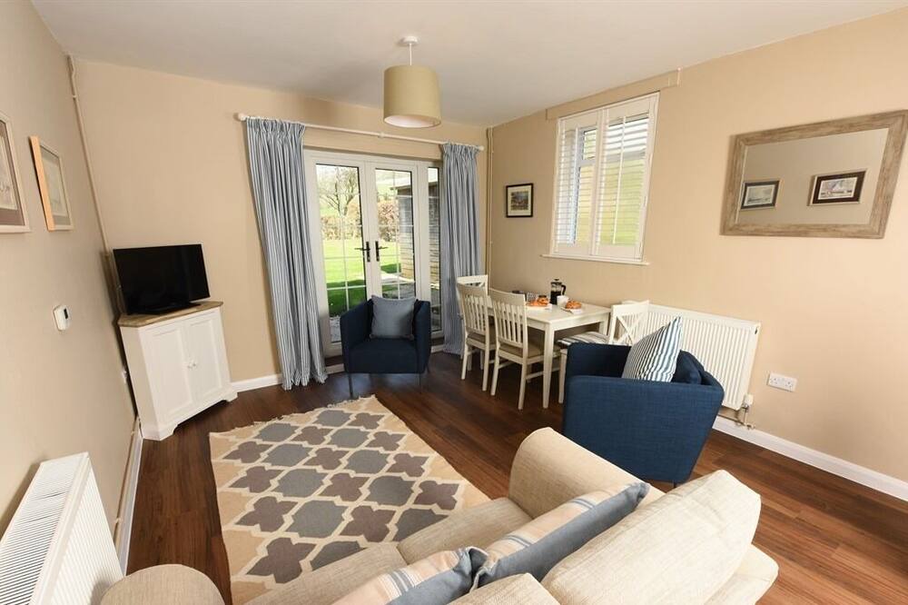 Photo of Others in Charlton