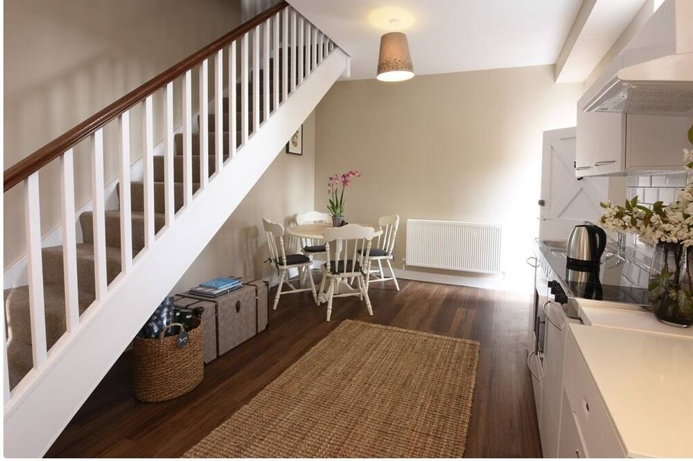 Photo of Others in Charlton