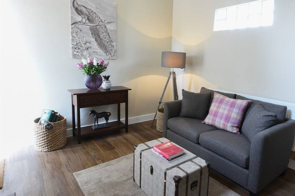 Photo of Others in Charlton