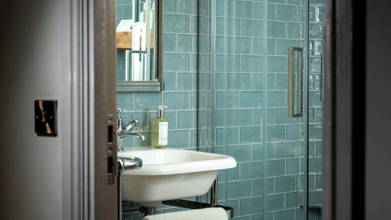 Photo of Bathroom in Pooley Bridge