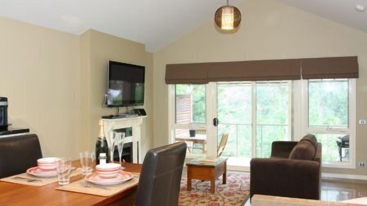 Photo of Livingroom in Yarra Junction