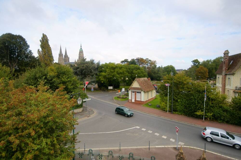 Photo of Others in Bayeux