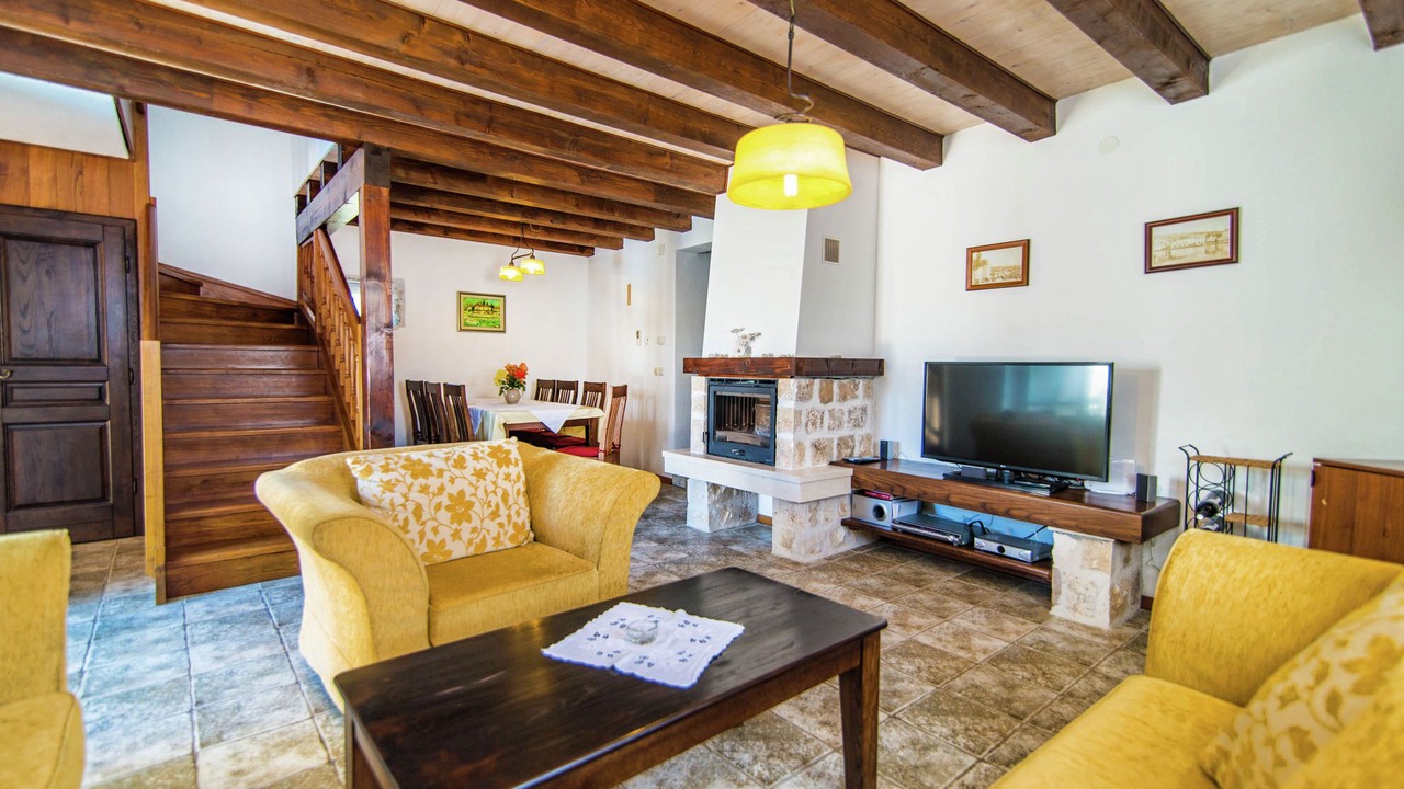 Photo of Livingroom in Mirce