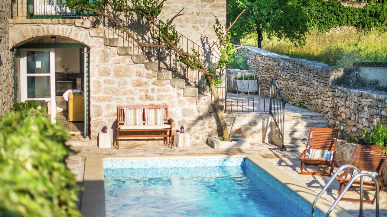 Photo of Outdoor in Mirce