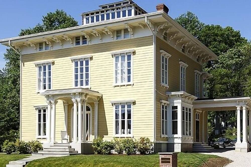 Photo of Outdoor in Mystic