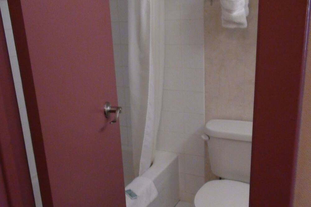 Photo of Bathroom in Longlac